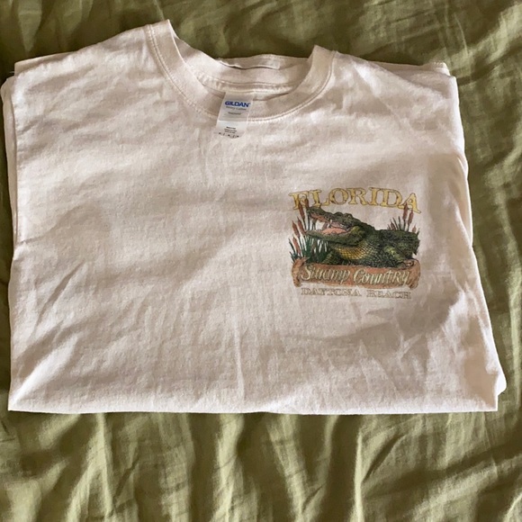 Tops - Daytona beach Florida T-shirt!